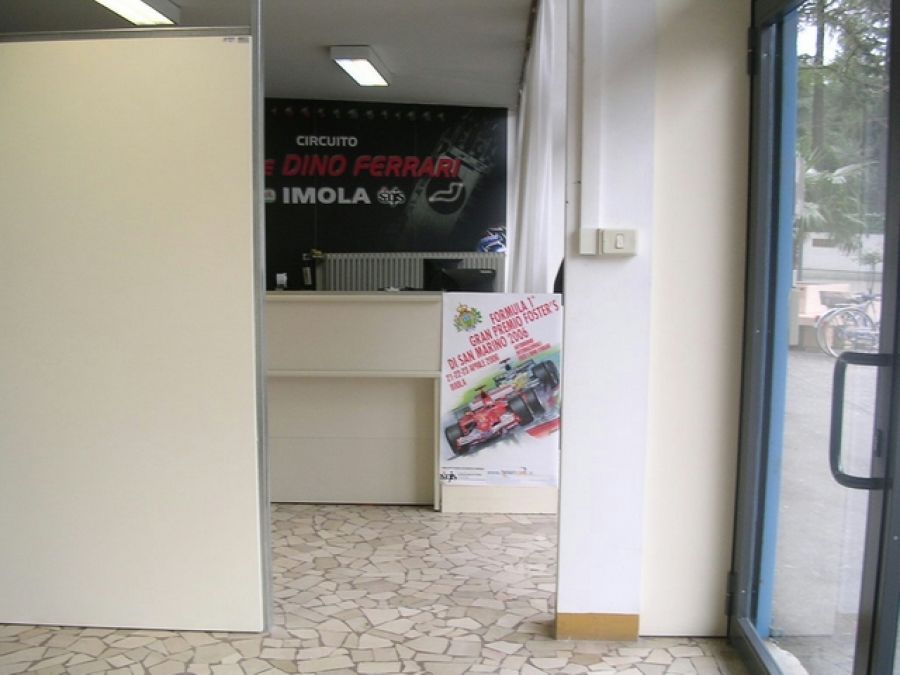 Ufficio informazioni, Autodromo di Imola, Bologna